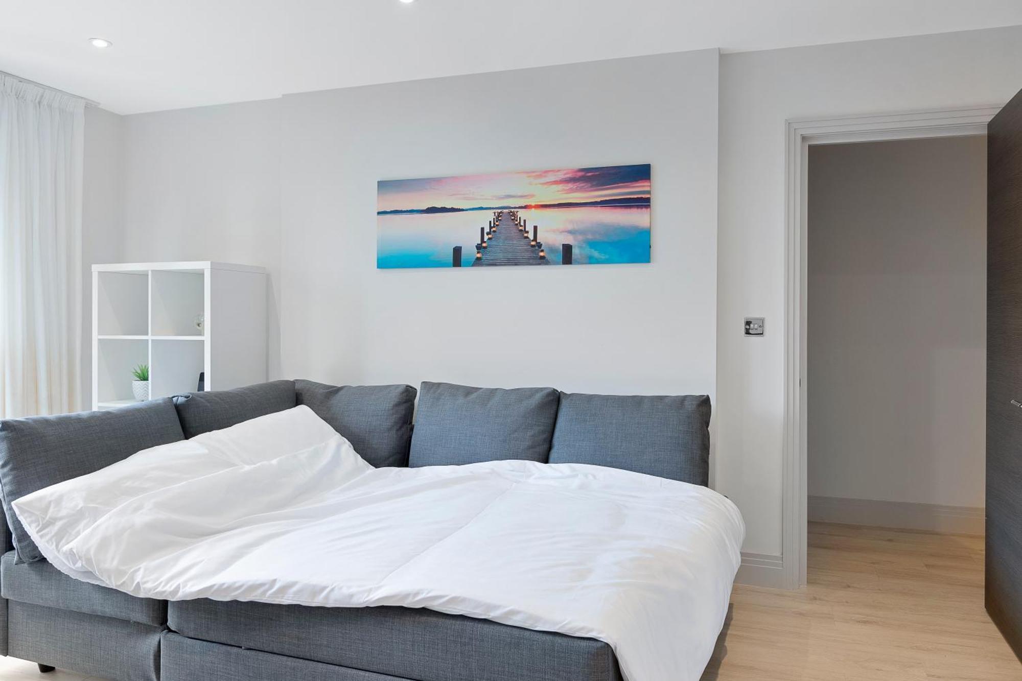 Spacious, 3 Bedroom, 2 Bathroom, Surbiton Ngoại thất bức ảnh